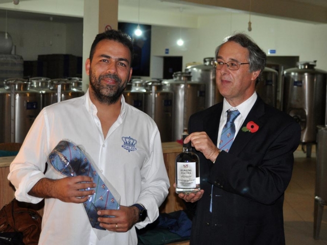 Jacinto Policarpo and Nick Ellis in tie and Roaring Forties presentation, Real Gin Pegoes